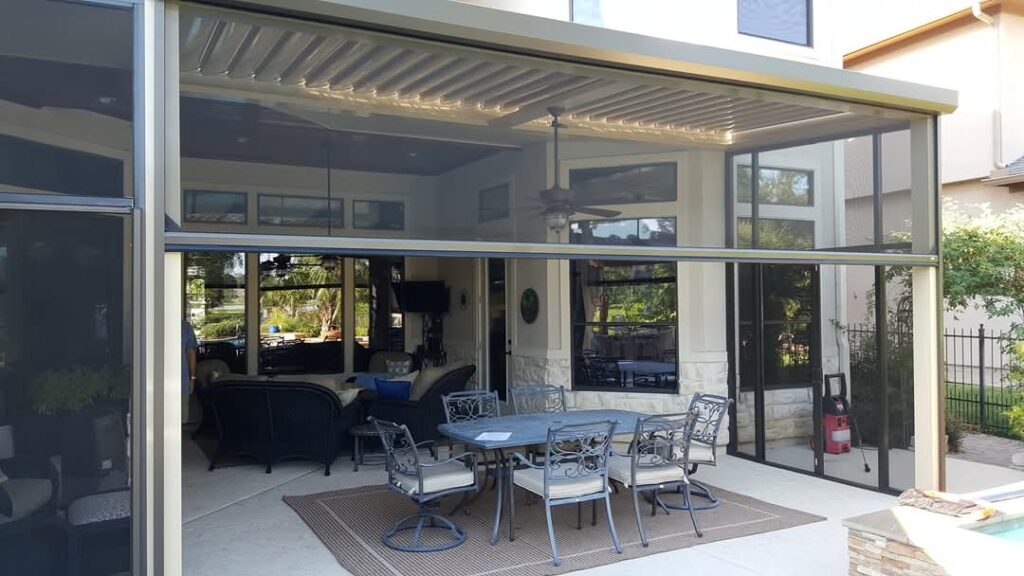 Louvered Roof with a Motorized Screen
