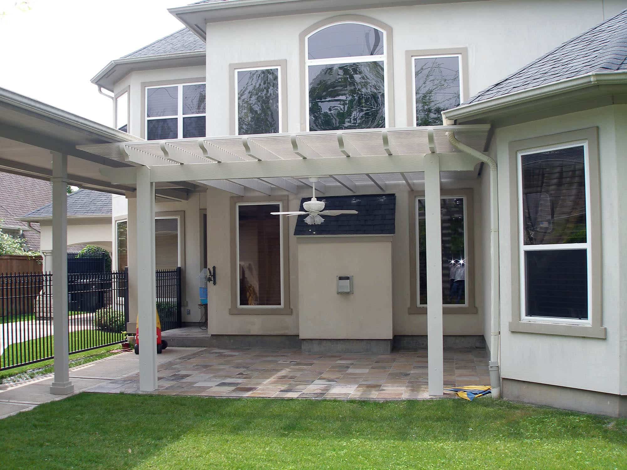 Pergola installation providing filtered shade and architectural design by 21st Century Sunrooms Houston TX