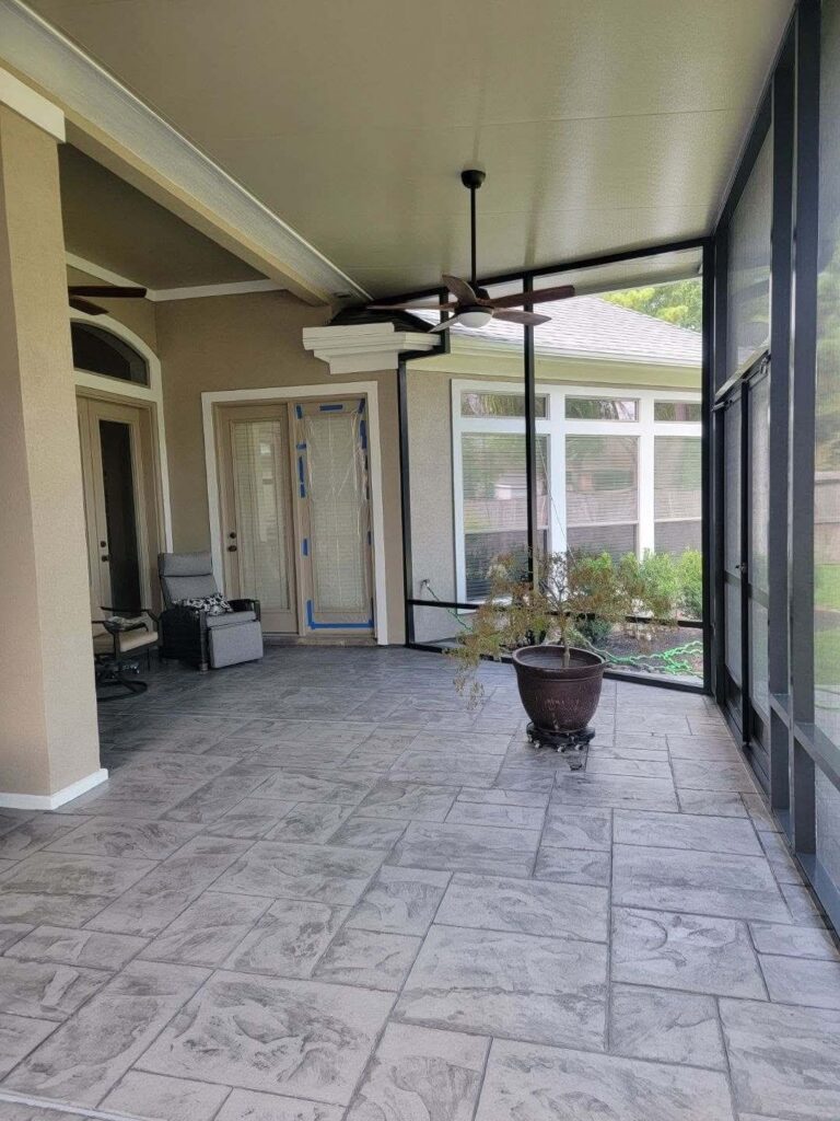 Custom screen room enclosure installed in Kingwood TX providing bug-free outdoor space by 21st Century Sunrooms