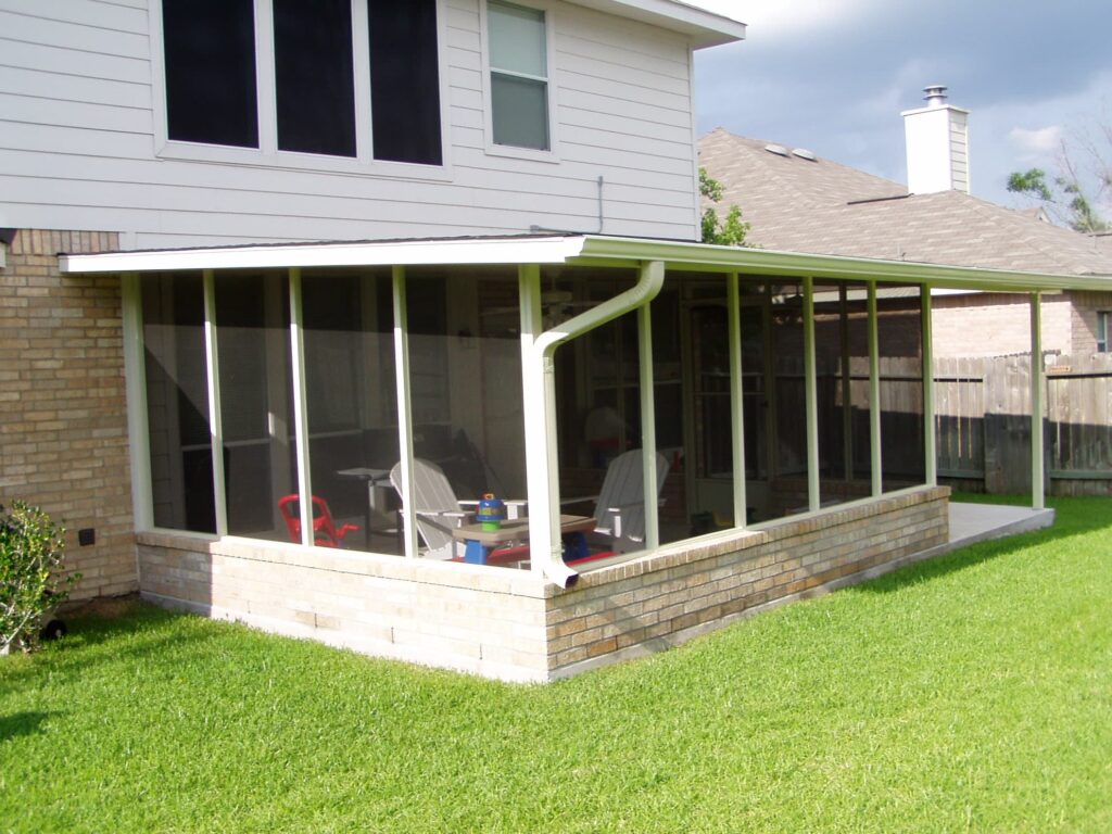 Professionally installed screen rooms with aluminum frames and mesh screening by 21st Century Sunrooms Houston TX